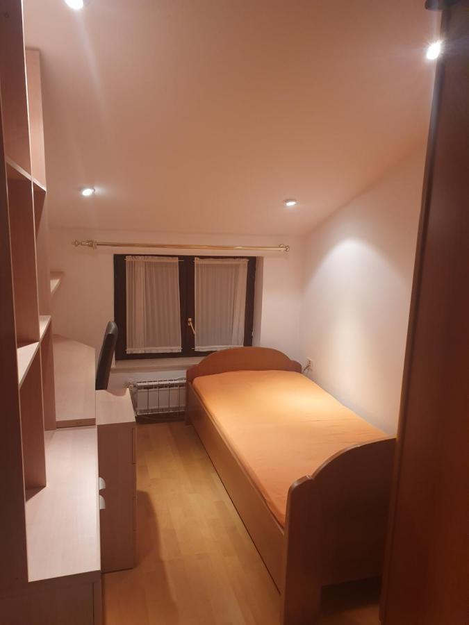 Apartma Aleksandra Ankaran Buitenkant foto
